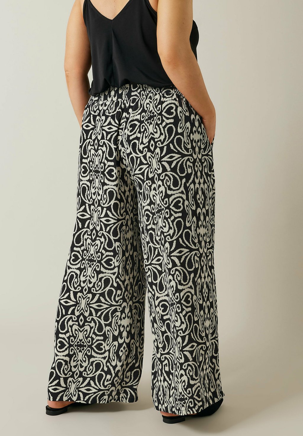 

Брюки ABSTRACT WIDE LEG Evans, черный