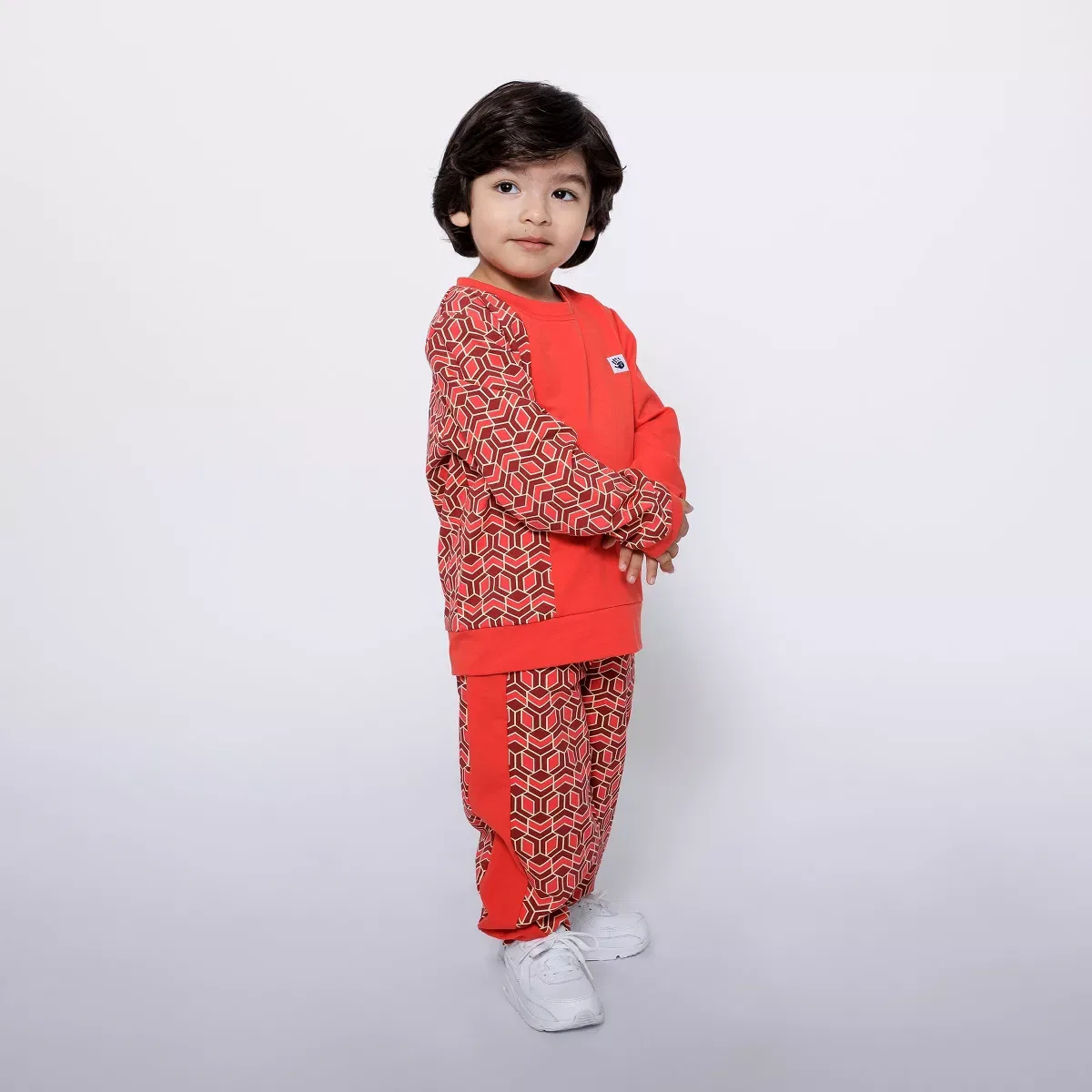 Детский комплект свитшота и джоггеров с дизайном Comodo Mixed Up Clothing, Red Multicolor — фото 3