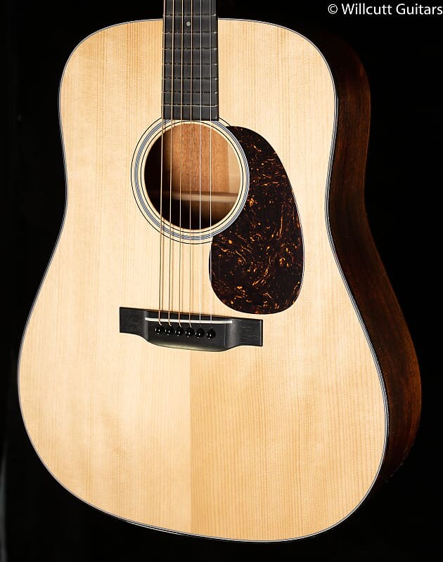 

Martin D-18 Authentic 1939 VTS (727)