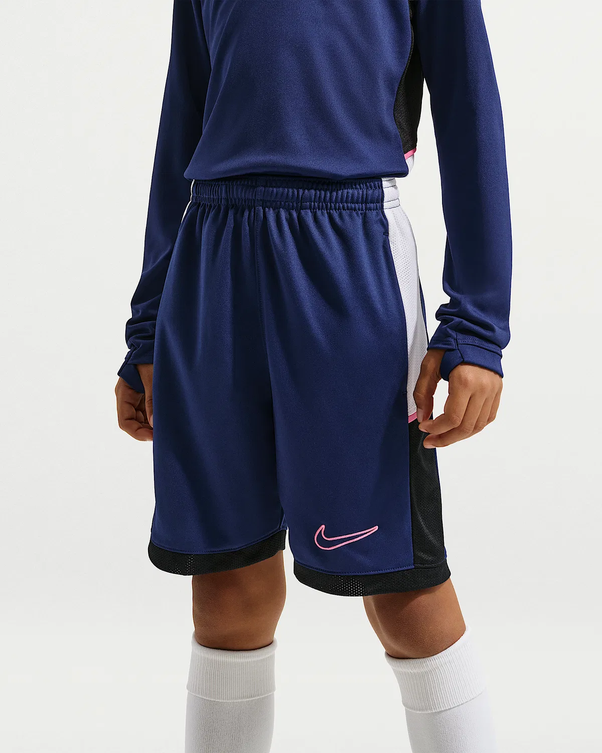 Детские футбольные шорты Nike Academy Dri-FIT, Blue Void/White/Black/Pinksicle — фото 2