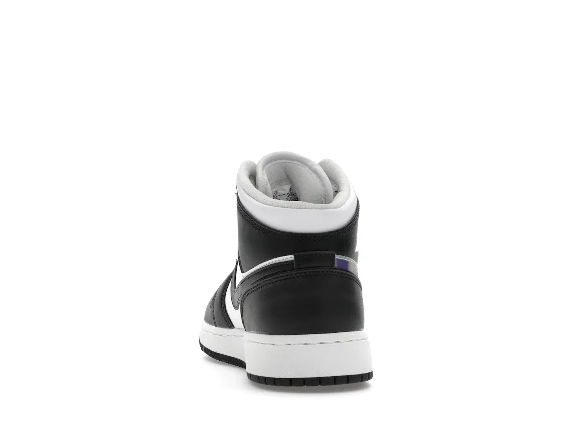 Детские кроссовки с голографическим эффектом Jordan 1 Mid Jordan, Black/New Emerald/University Red/Dark Concord — фото 4