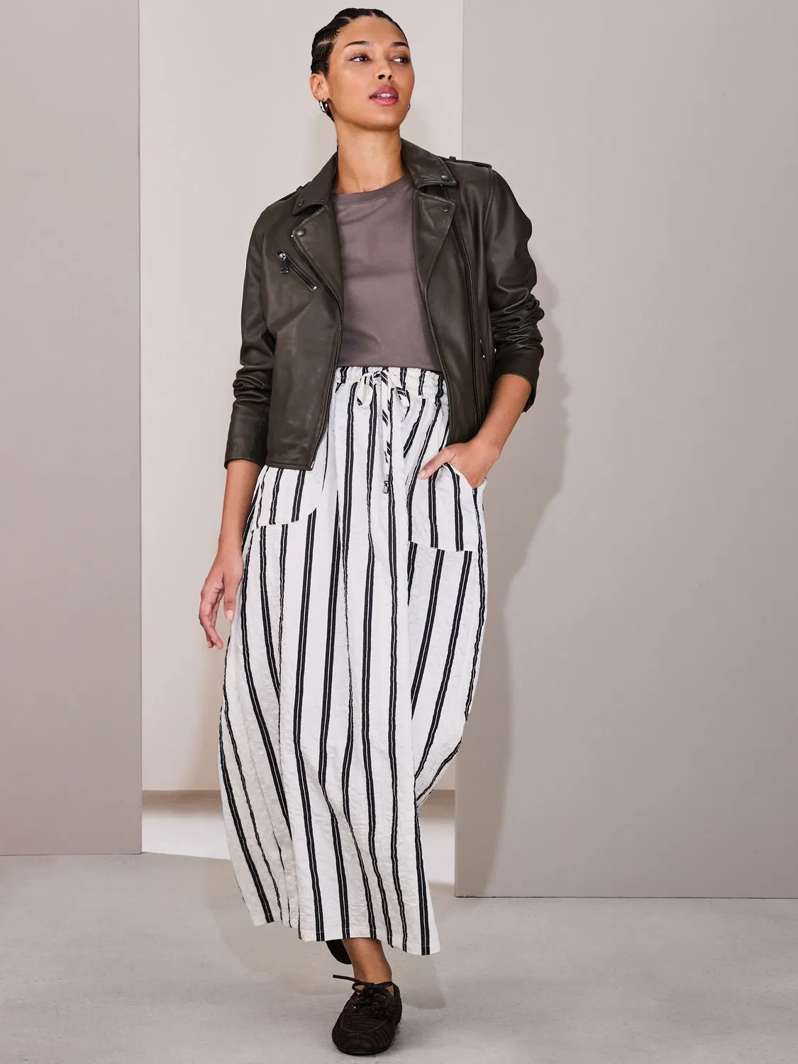 Юбка миди с текстурой креш, полоска Ecru/Navy Stripe Next, Ecru/Navy Stripe