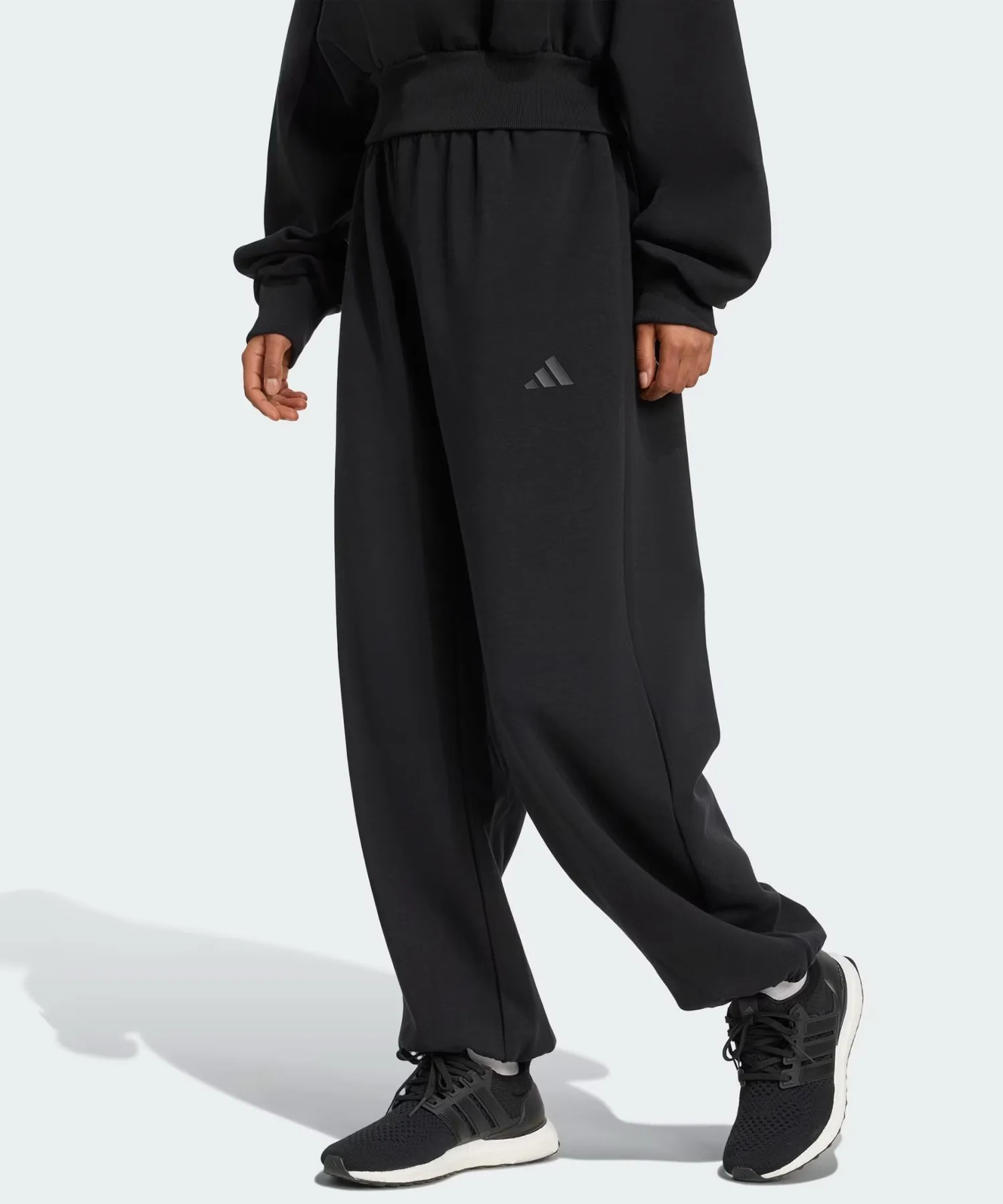 Женские спортивные брюки широкого кроя adidas W ASZN SOFTLUX KLI08 черные