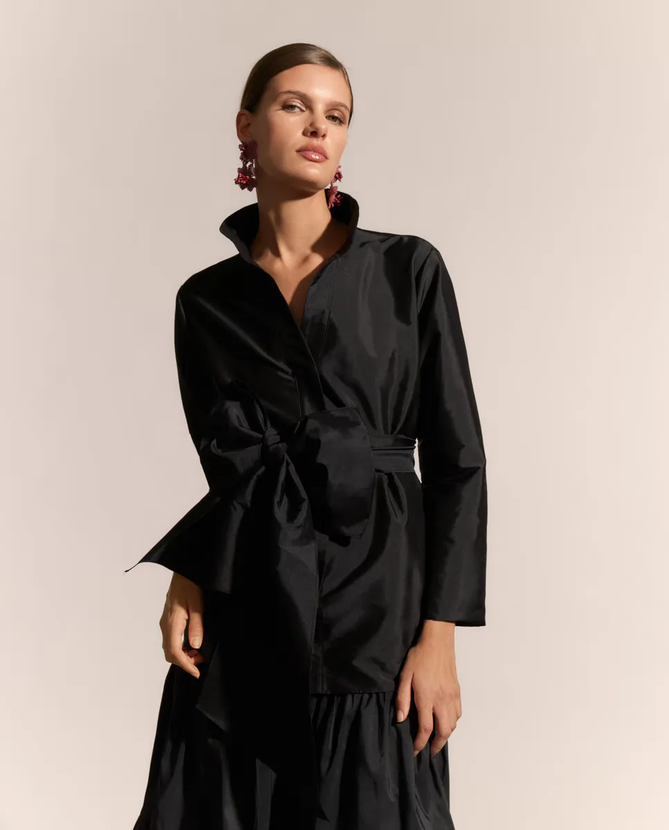 

Блузка из тафты с французскими рукавами Woman Fiesta El Corte Inglés, черный