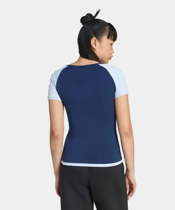 Футболка с принтом Summer Glow, Adidas, ночной индиго, кристальное небо — фото 2