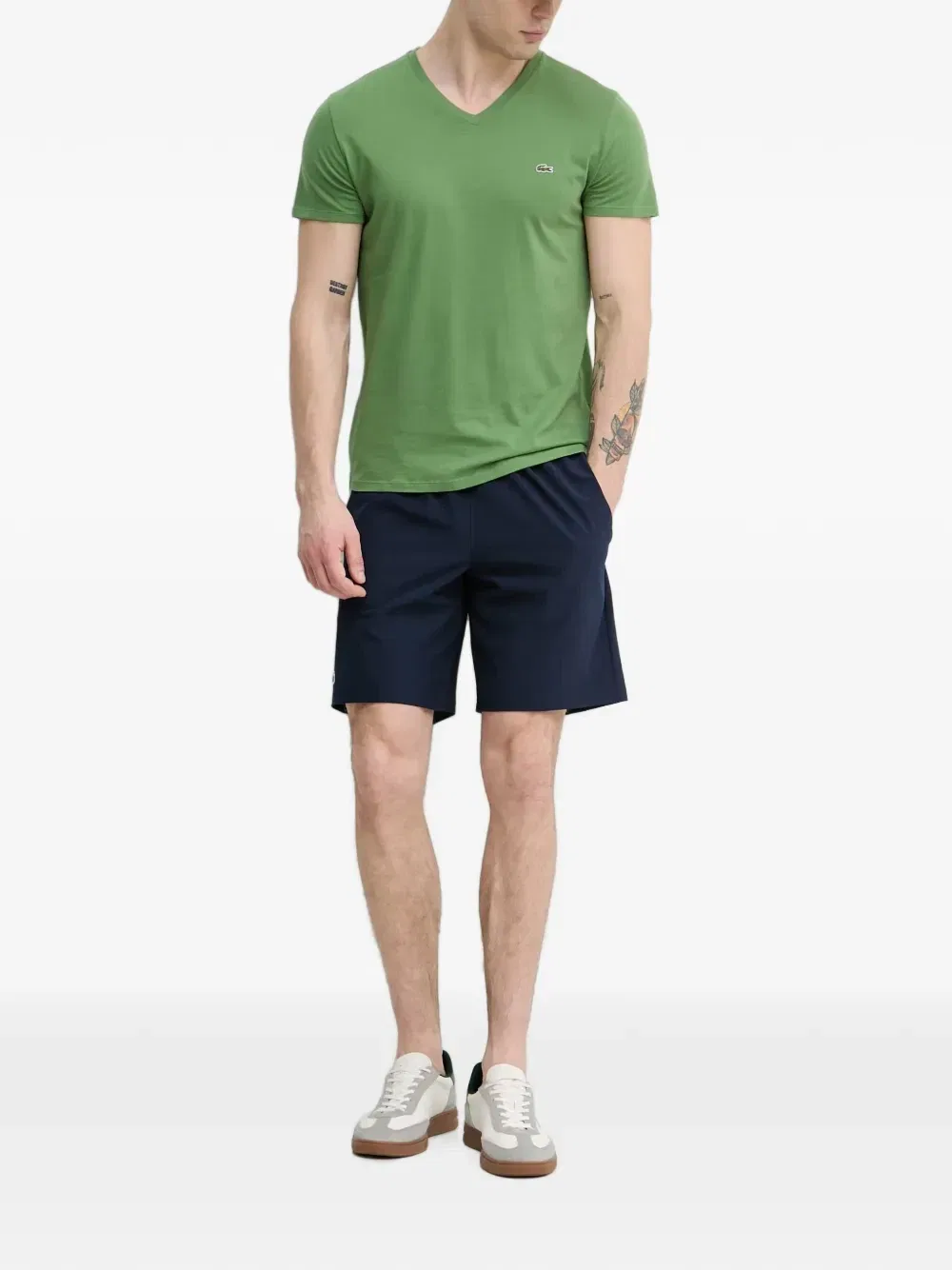 Футболка с V-образным вырезом и нашивкой-логотипом Lacoste, зеленый — фото 2