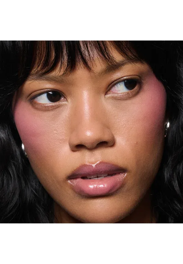 Румяна пудровые Colourstruck Blush Mac blushbaby 4.5 г, цвет blushbaby — фото 3
