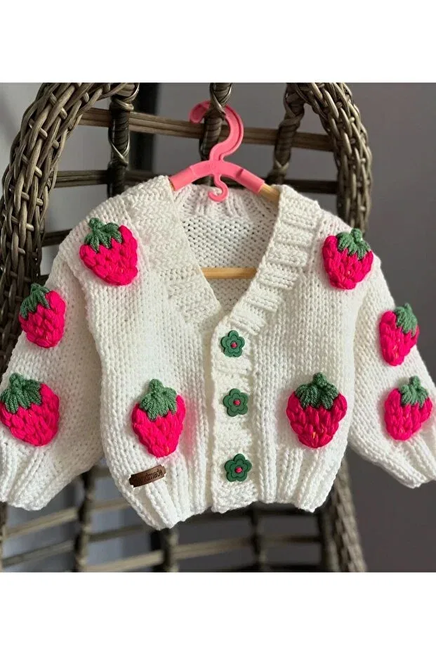 Детский кардиган для девочек с принтом Strawberry Detailed Hand Knitted El Örgüsü, Cream
