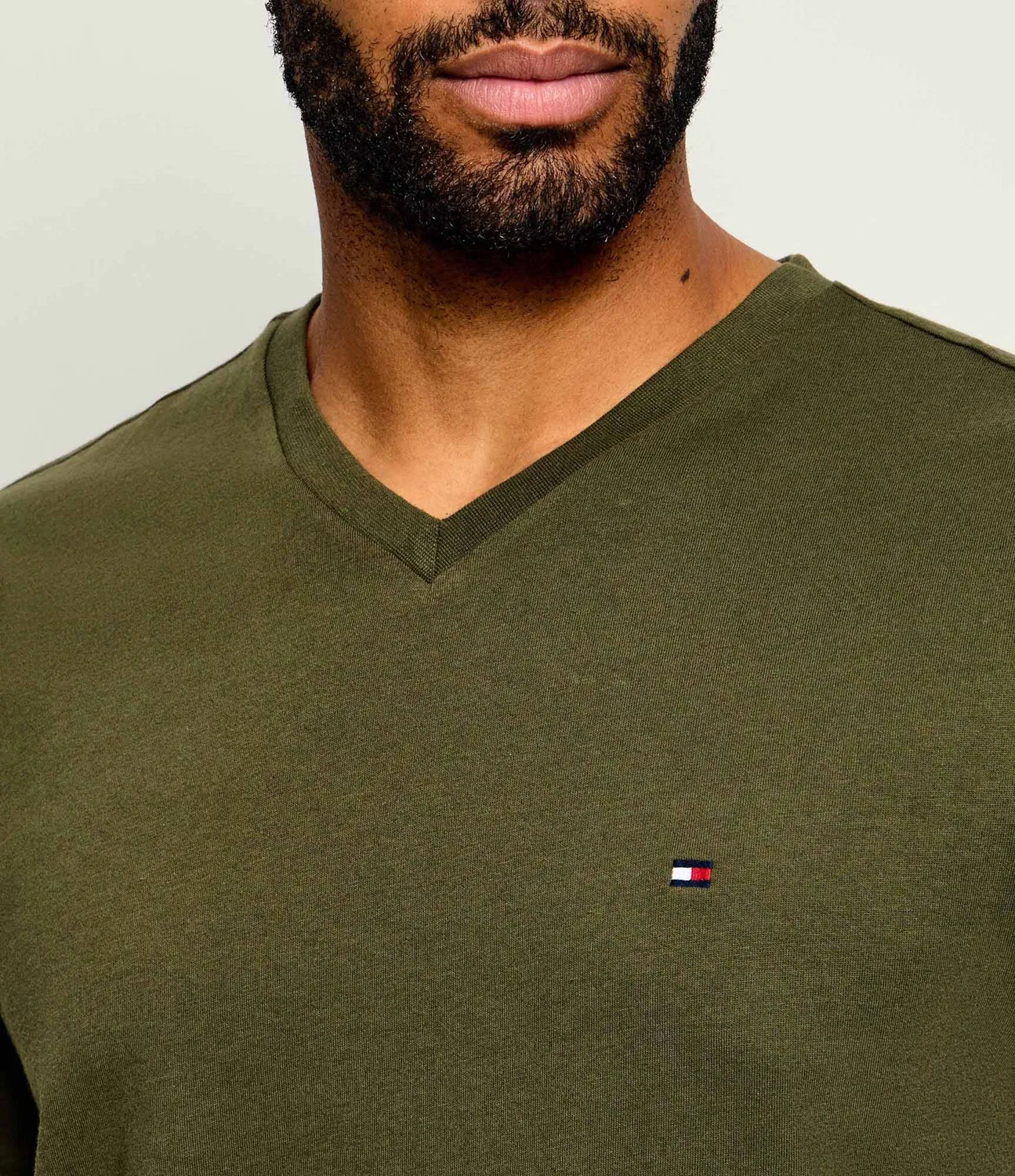 Футболка с V-образным вырезом Essential Tommy Hilfiger, Verde Oliva — фото 4
