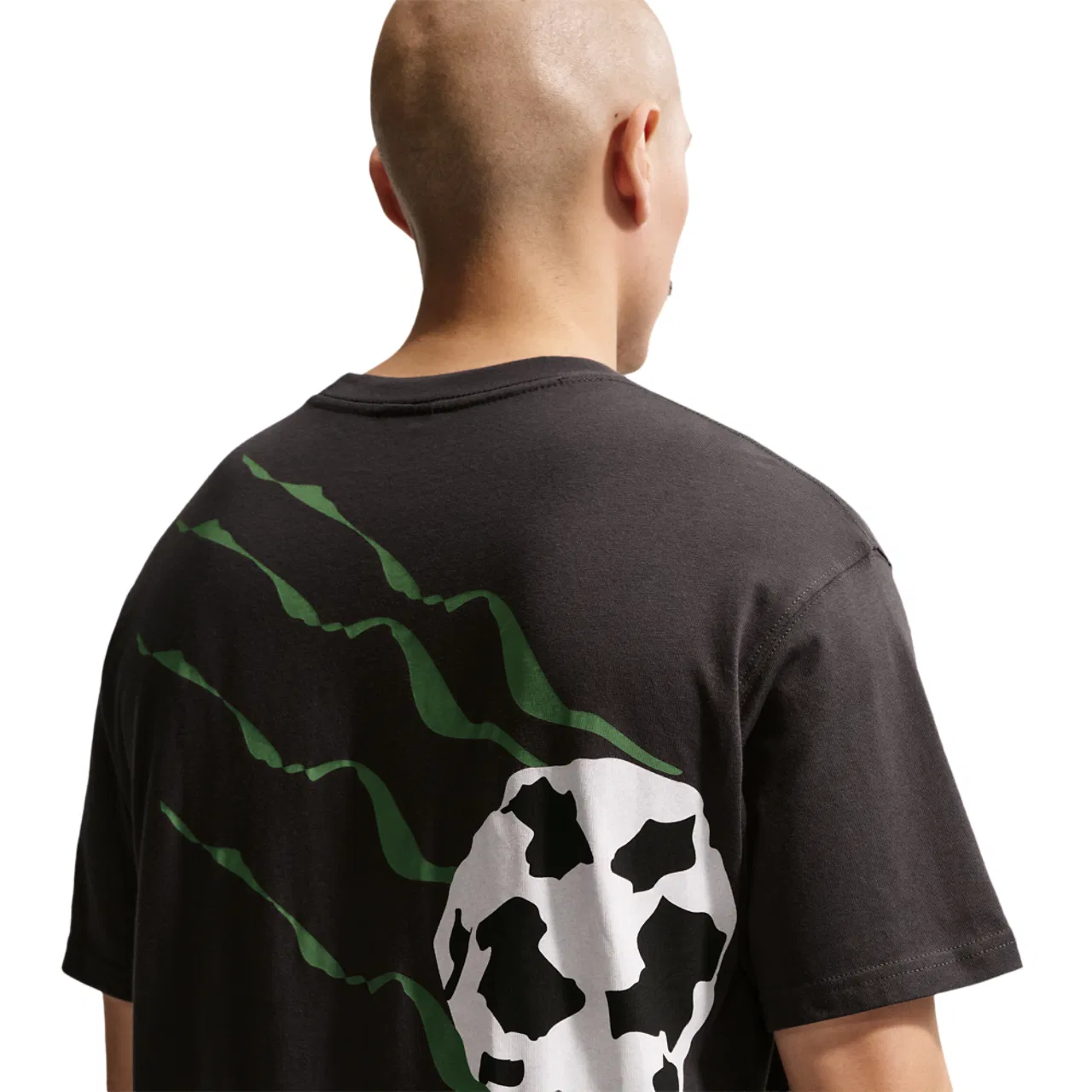 Футболка мужская Relaxed Graphic Nike, цвет Off Noir — фото 2