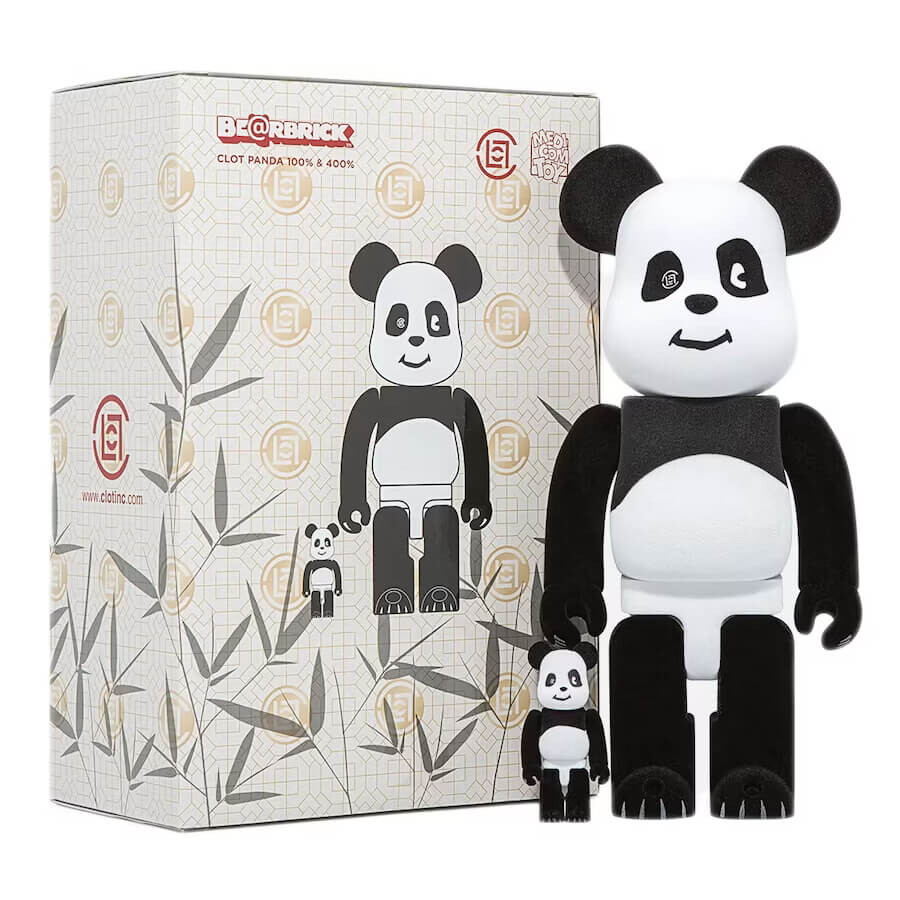 

Набор фигурок Bearbrick x CLOT Panda 100% & 400%, 2 предмета, черный/белый