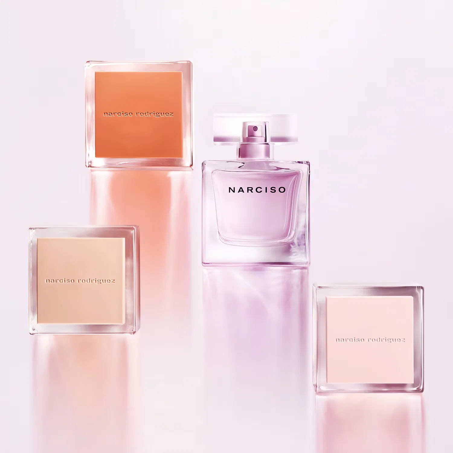 Парфюмерная вода 30 мл с древесно-мускусным ароматом NARCISO RODRIGUEZ, Radiante — фото 4
