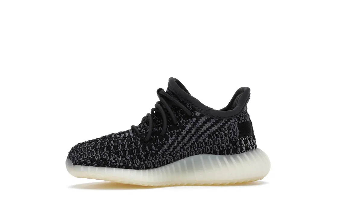 Детские кроссовки Lifestyle с верхом PrimeKnit Adidas Yeezy Boost 350 V2 Carbon, Carbon — фото 3