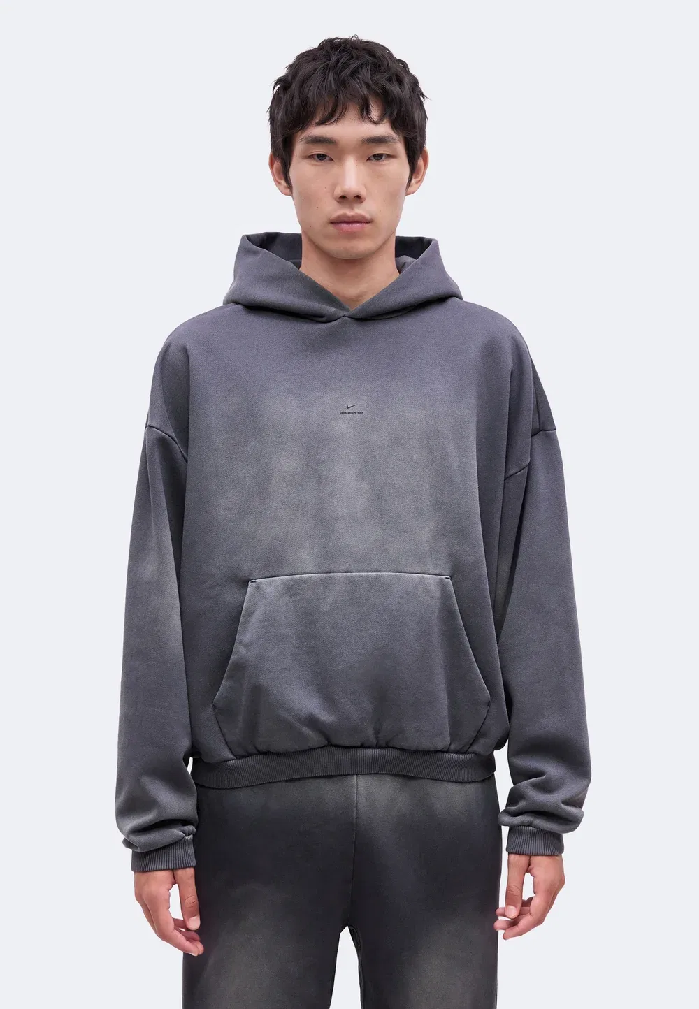 Стандартная толстовка с капюшоном, сильно выстиранная Nike Performance, Black/Pale Ivory