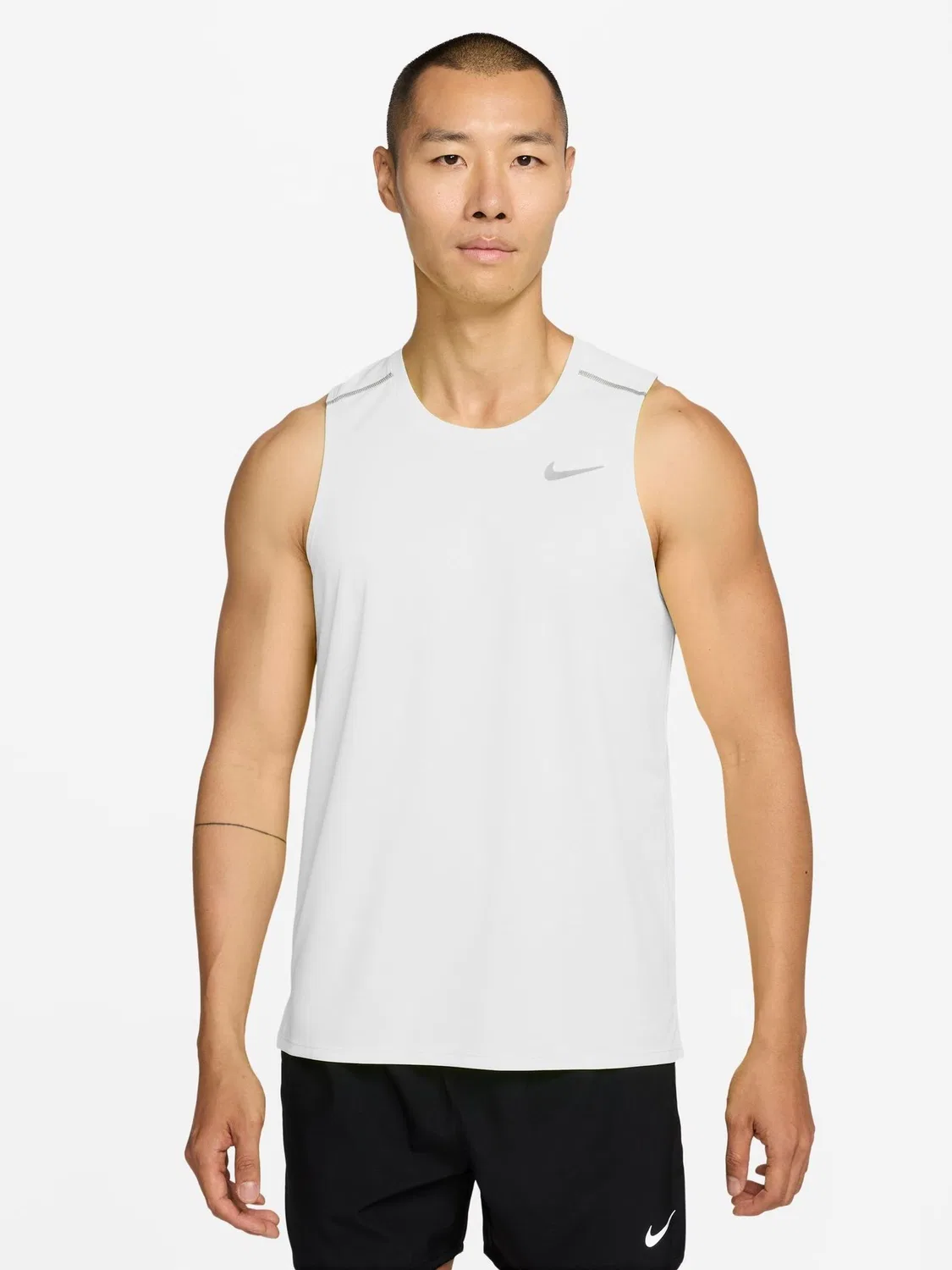 Майка беговая Miler Dri-FIT Nike, белый