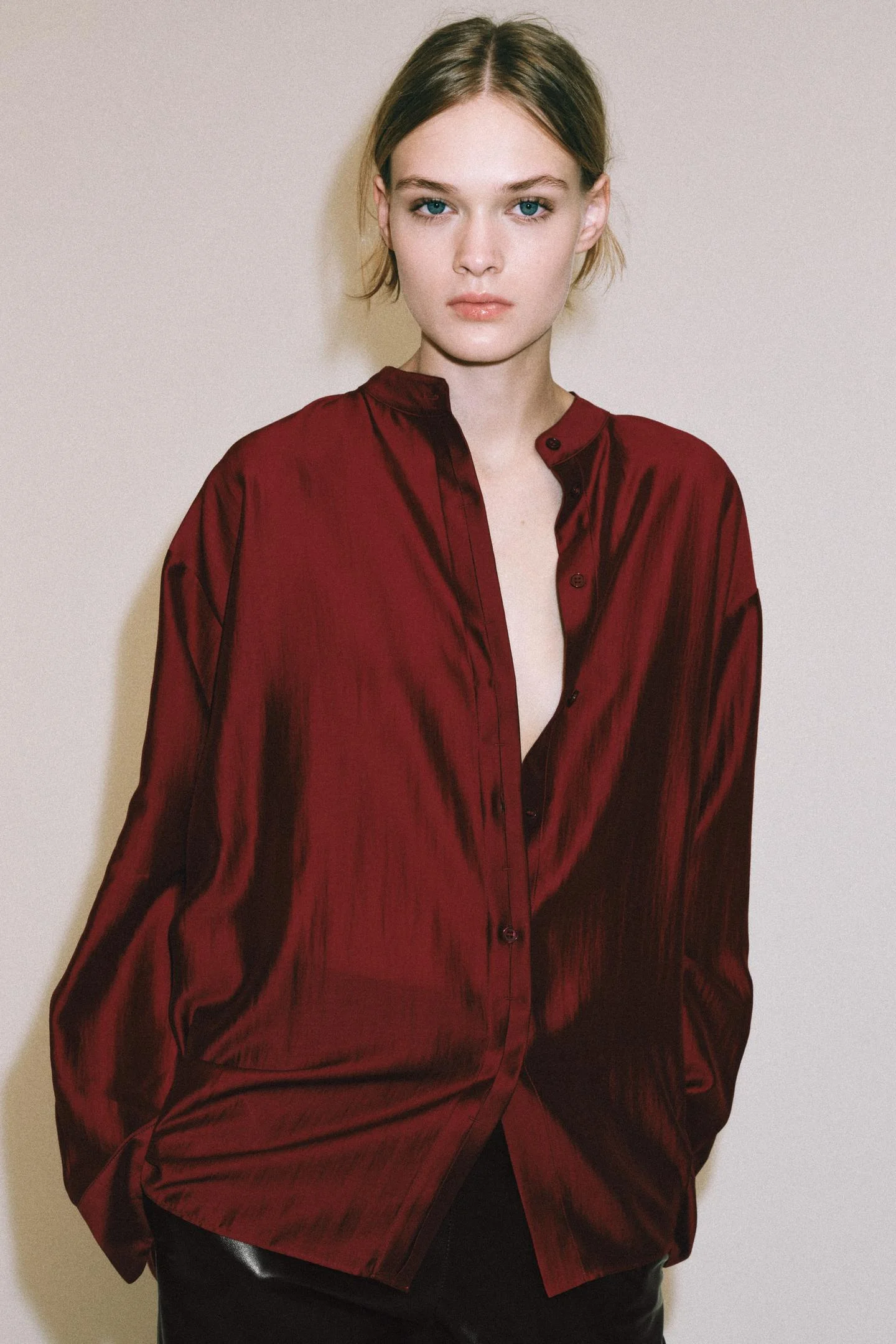 Рубашка Zara с воротом мао, красный
