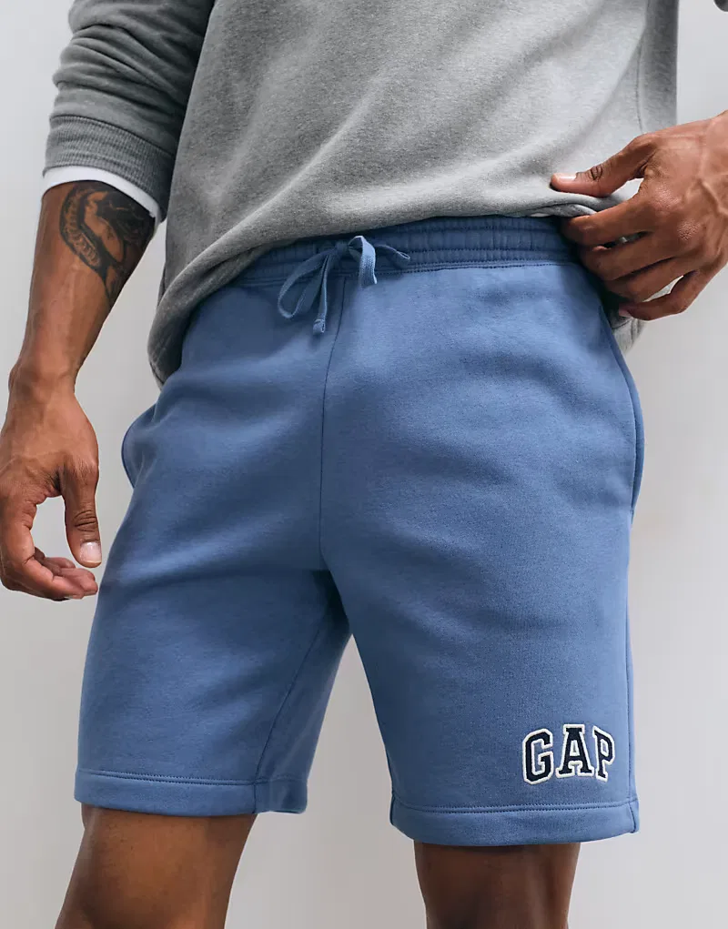 Спортивные шорты GAP Heritage Logo Slim Fit "парусный" — фото 2