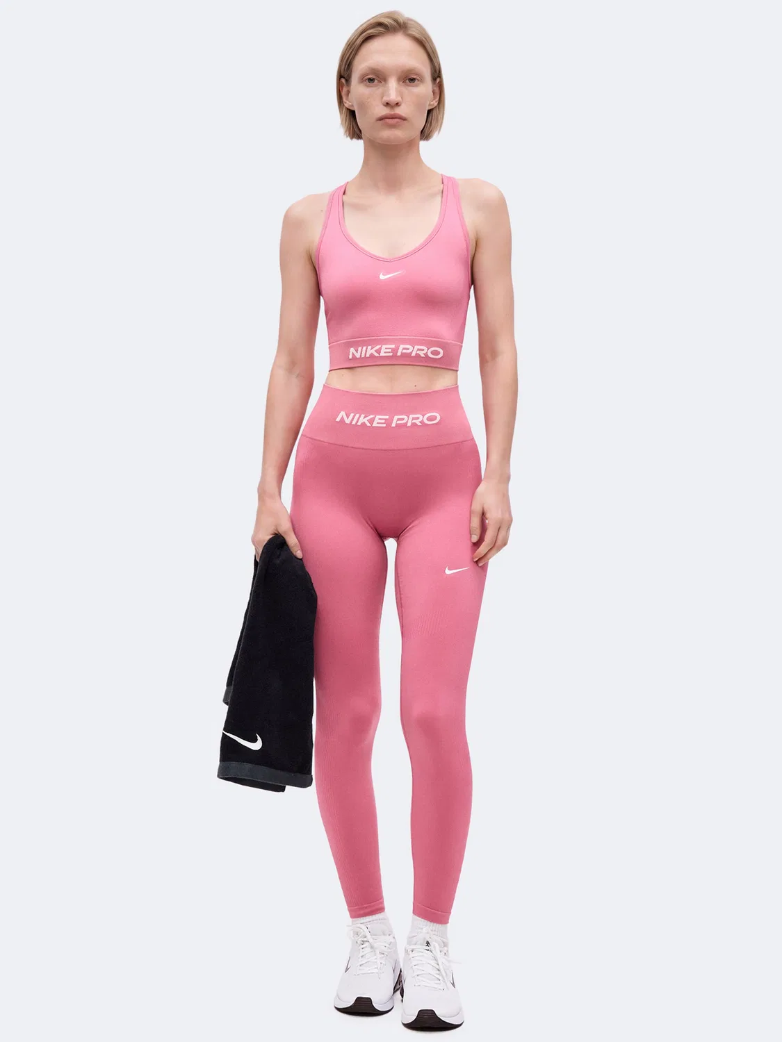 Спортивные легинсы NIKE Nike Pro в цвете Pitaya — фото 4