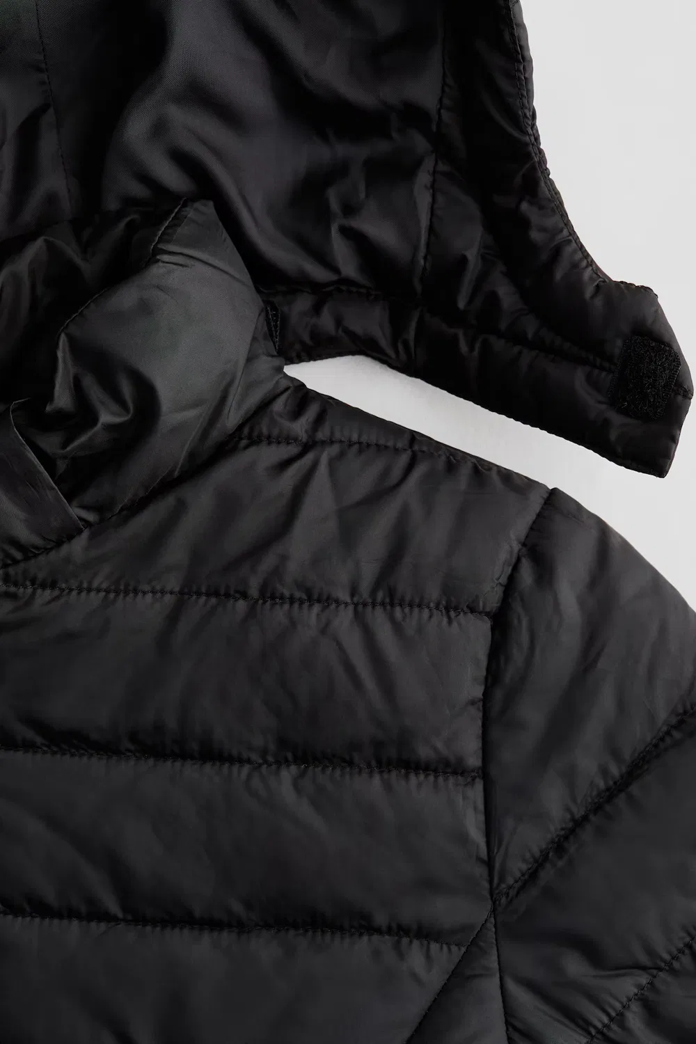 Водоотталкивающая теплоизолирующая куртка H&M, Schwarz — фото 2