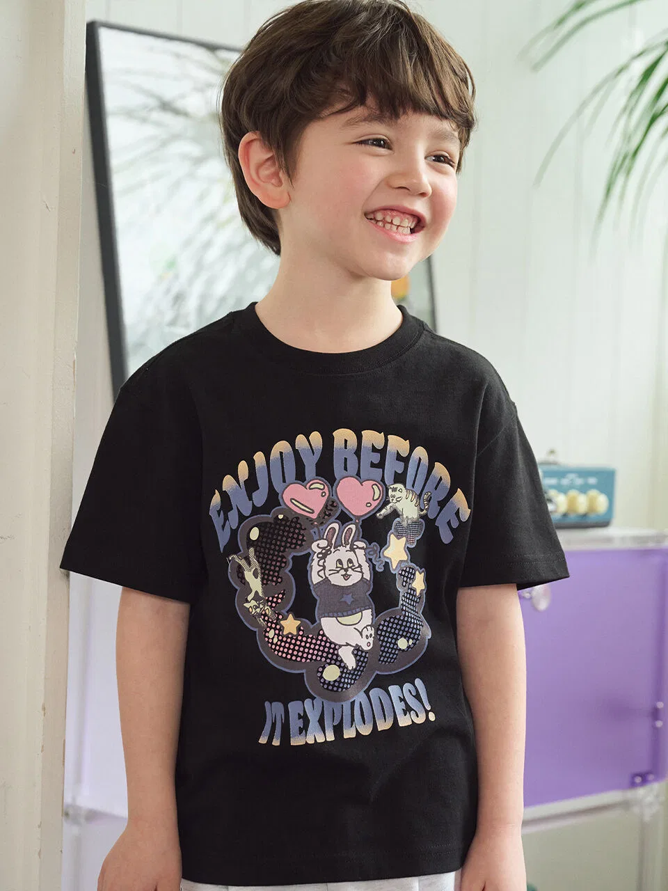 Детская футболка с коротким рукавом Explore Bunny чёрная от Cpgn Kids — фото 2