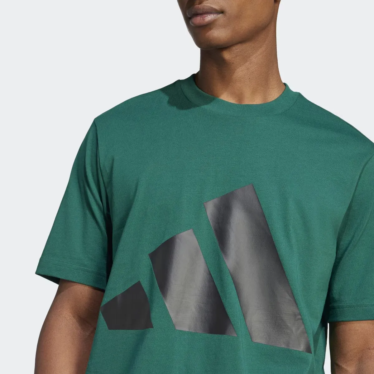 Мужская футболка Adidas Essentials с большим логотипом, зеленый — фото 3