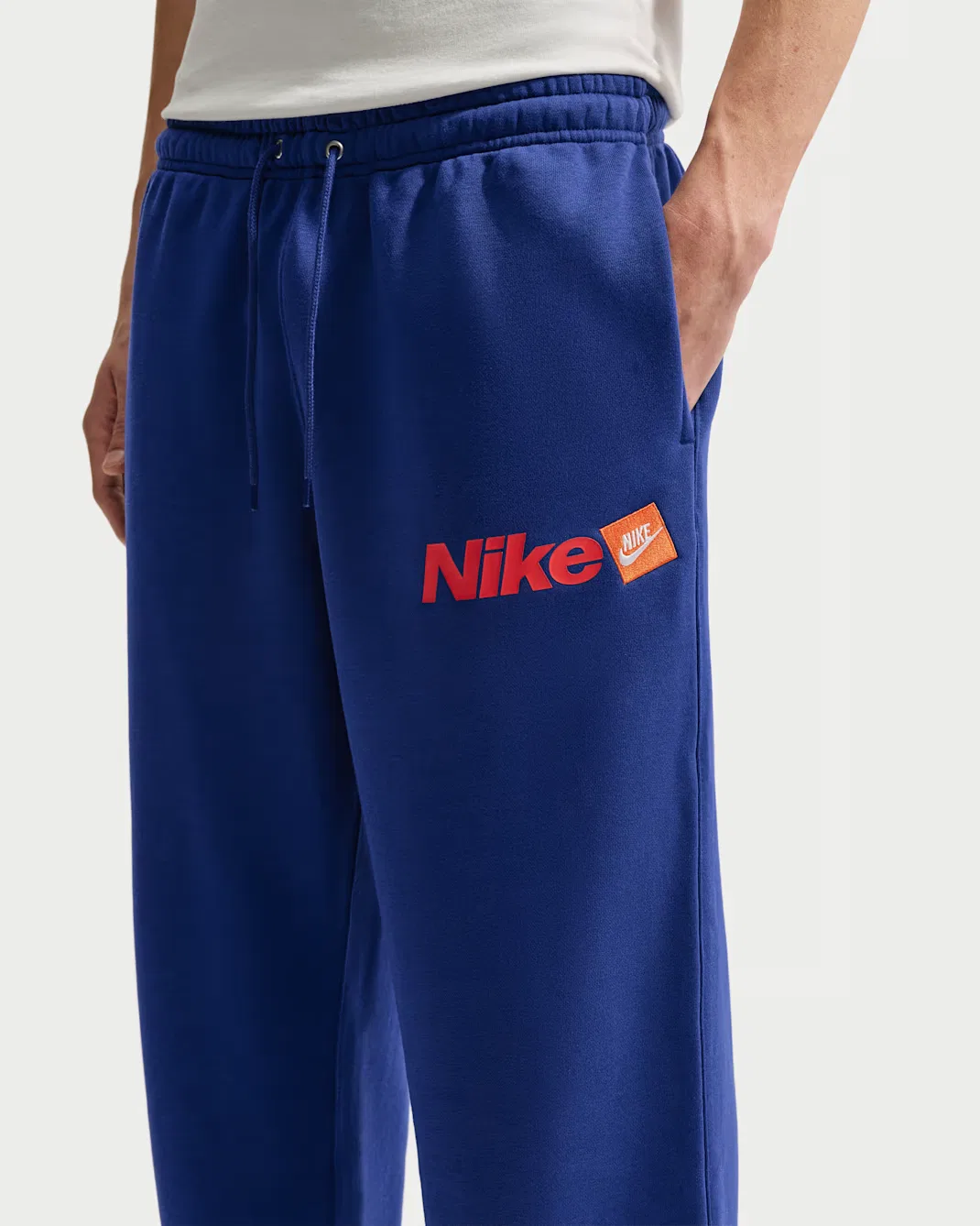 Мужские брюки с открытым низом из французской махровой ткани Nike Club, Deep Royal Blue/Deep Royal Blue/White — фото 2