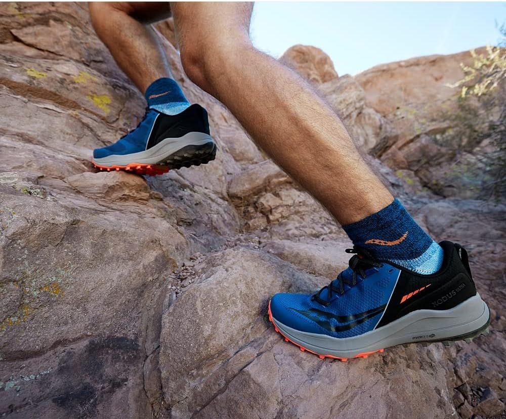 Мужские кроссовки Saucony Xodus 11, красный — фото 2