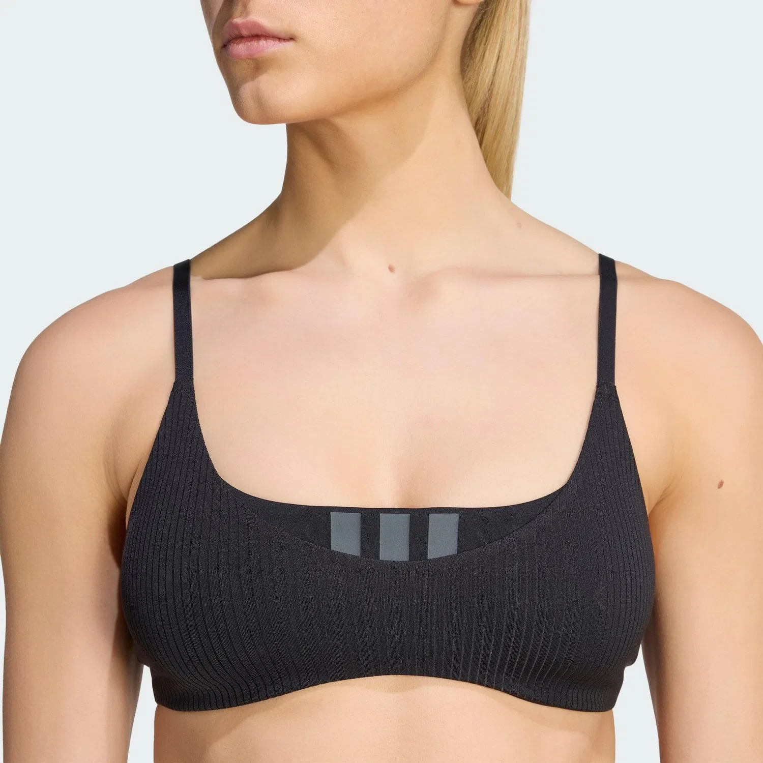 Женский спортивный бюстгальтер с легкой поддержкой All Me Adidas, Schwarz — фото 4