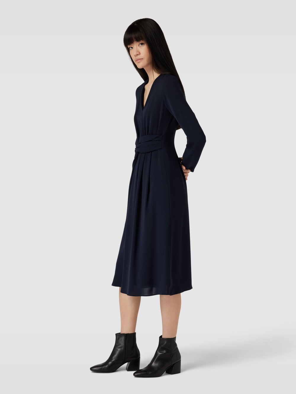 

Платье миди с V-образным вырезом «MAMMOLA» Max Mara Studio, темно-синий