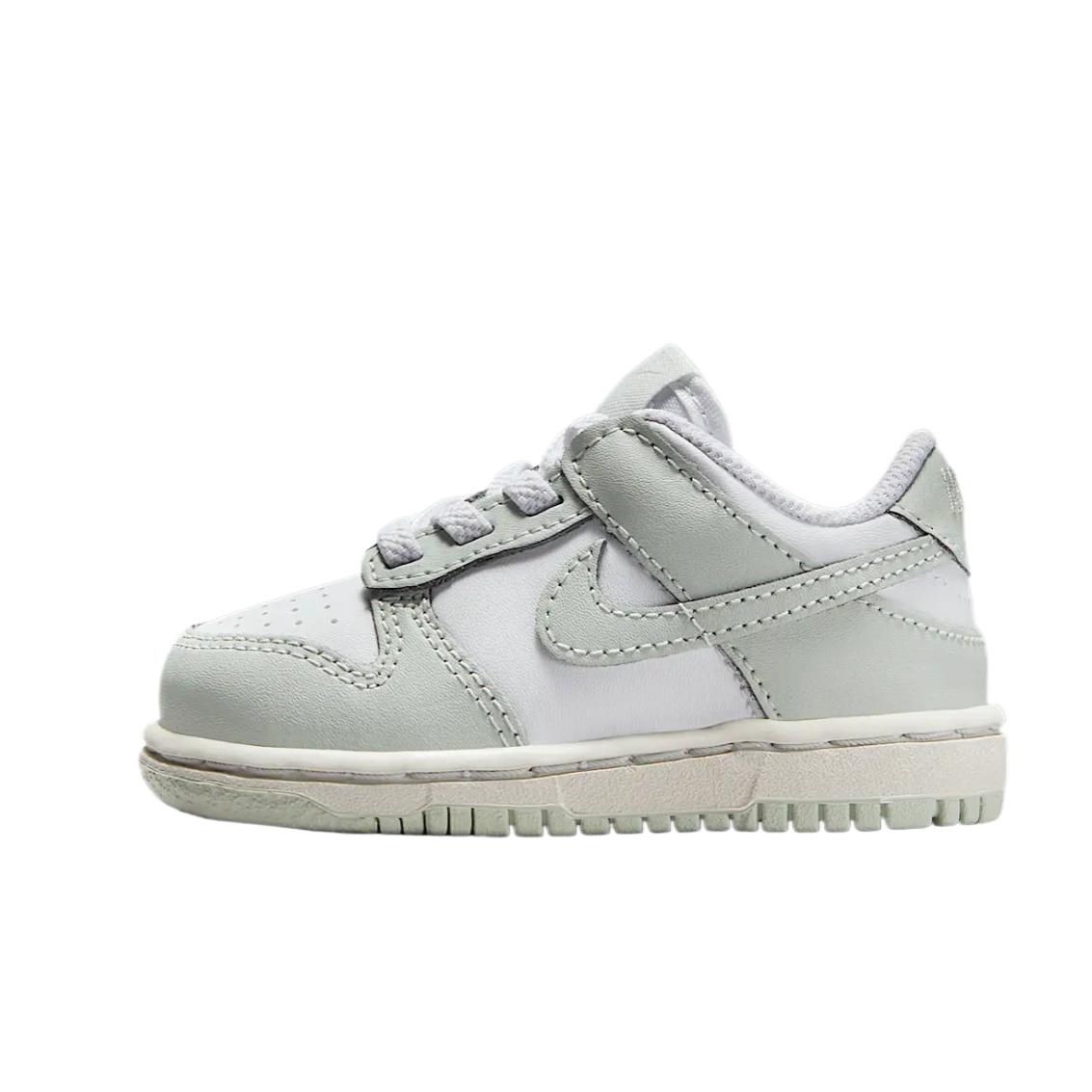 

Детские кроссовки для скейтбординга Dunk High Top Nike, белый