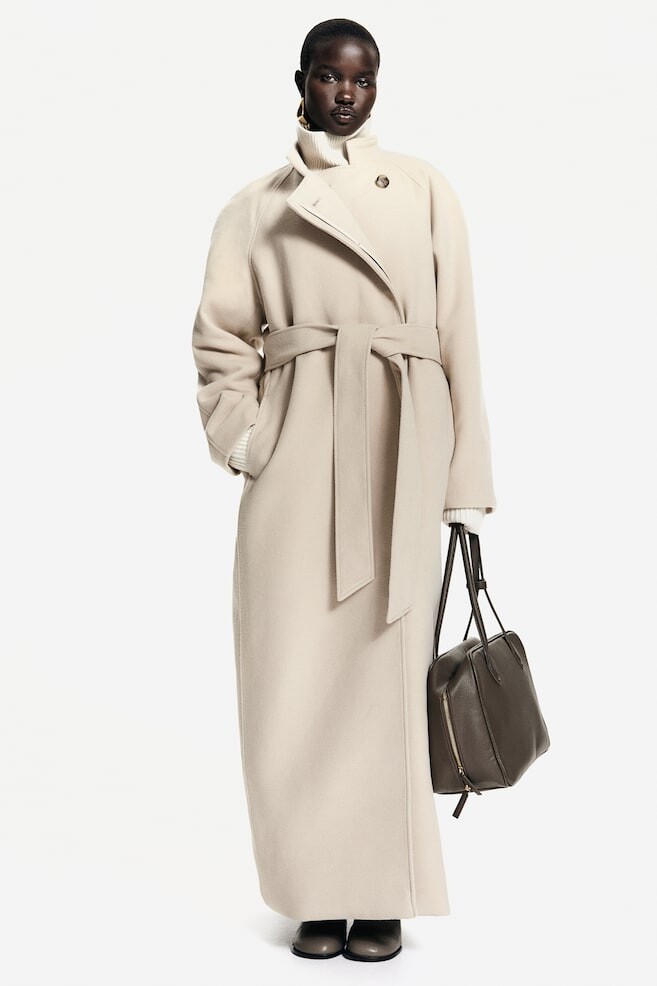 

Пальто макси с поясом H&M, бежевый