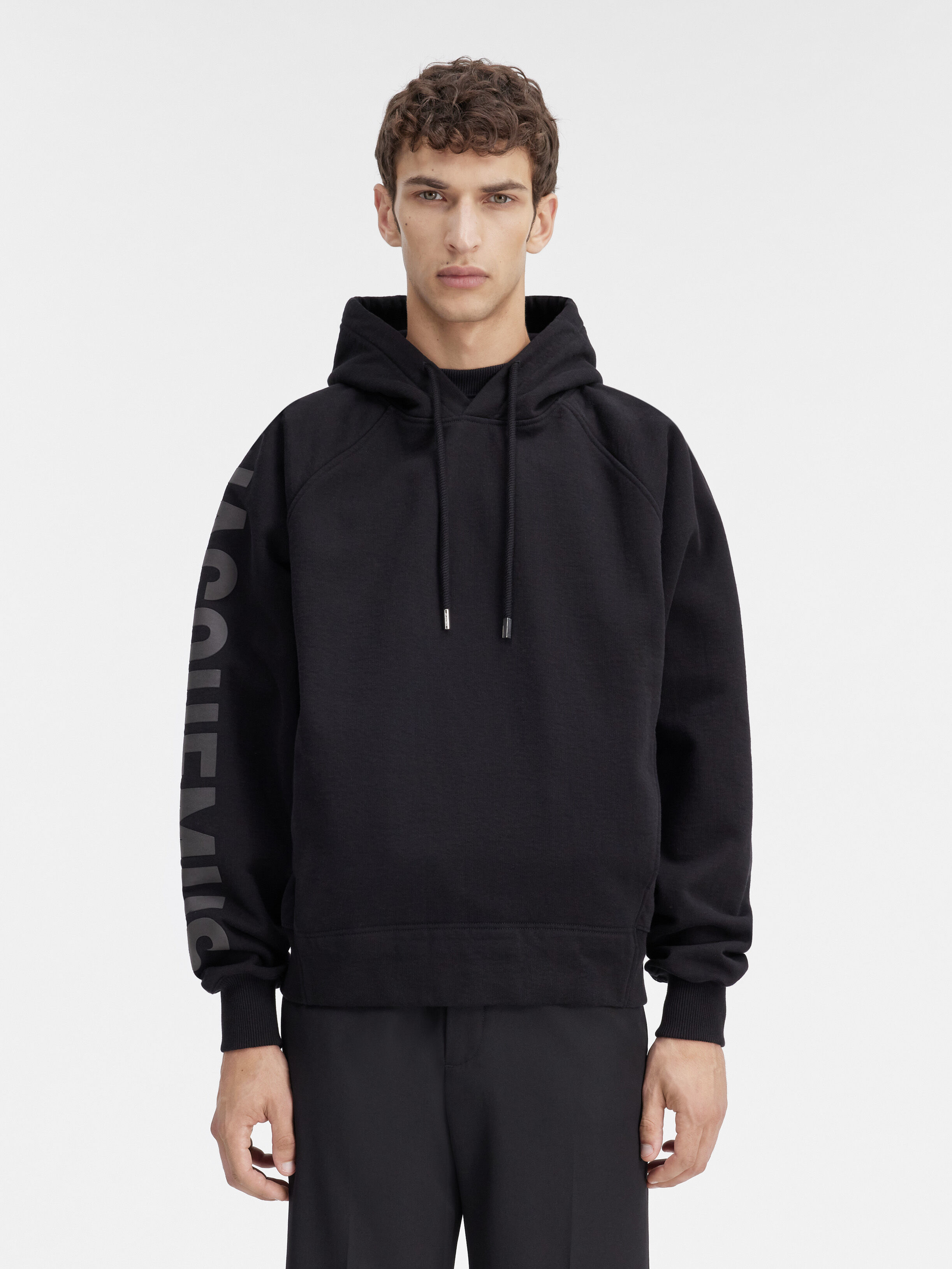 

Толстовка с логотипом на рукаве JACQUEMUS The Typo hoodie, черный