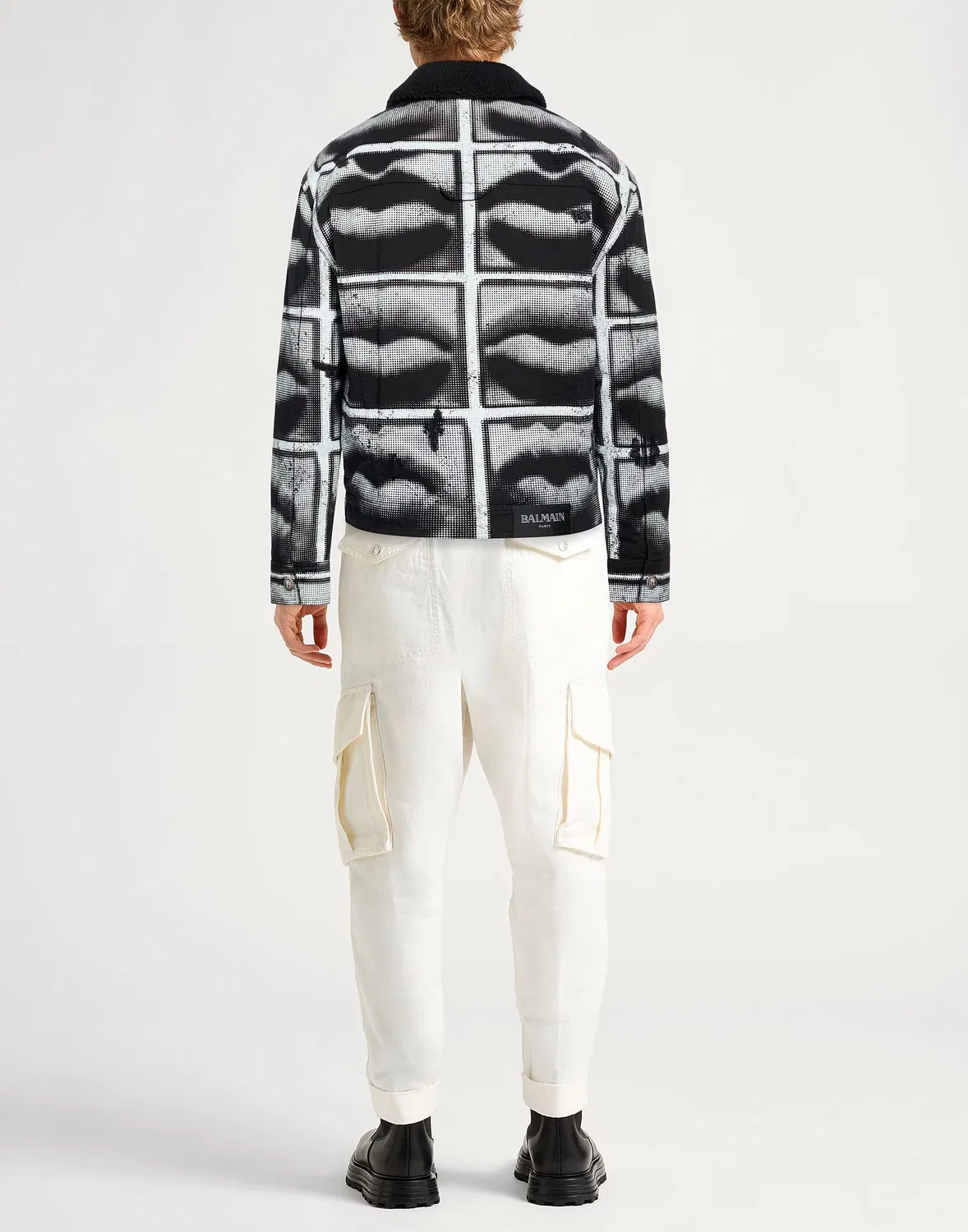 Мужская джинсовая куртка-тракер потертая Balmain, черный — фото 3