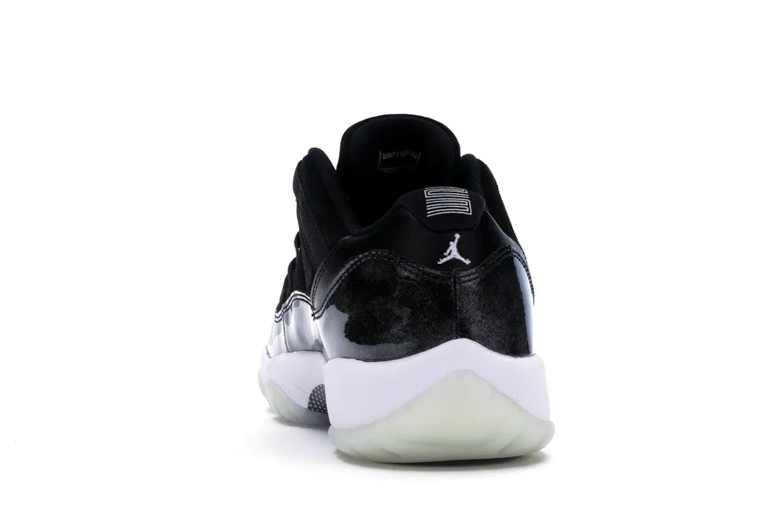 Детские кроссовки Lifestyle Jordan 11 Retro Low Barons Jordan, Black/Metallic Silver-White — фото 4