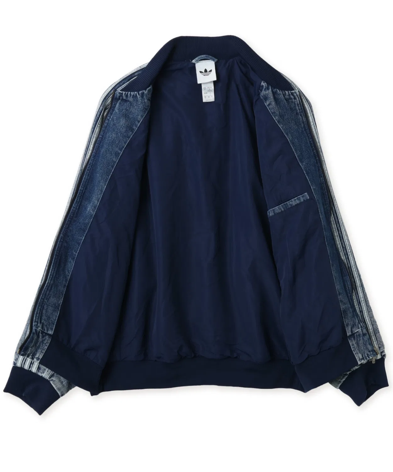 Мужская джинсовая куртка на молнии с воротником-стойкой Adidas SST Track Top, Light Indigo Blue — фото 4