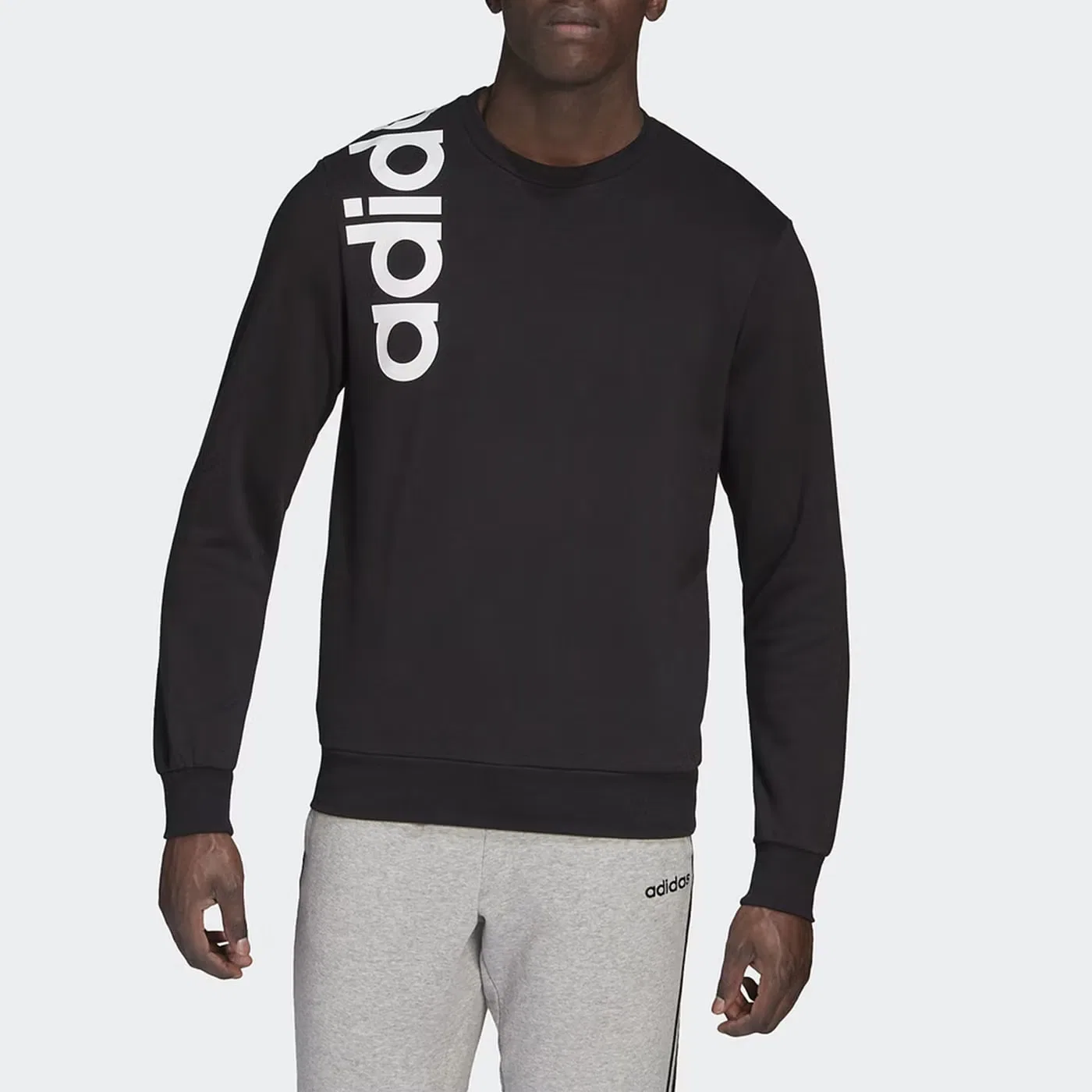 Свитшот с круглым вырезом мужской Adidas, черный — фото 3
