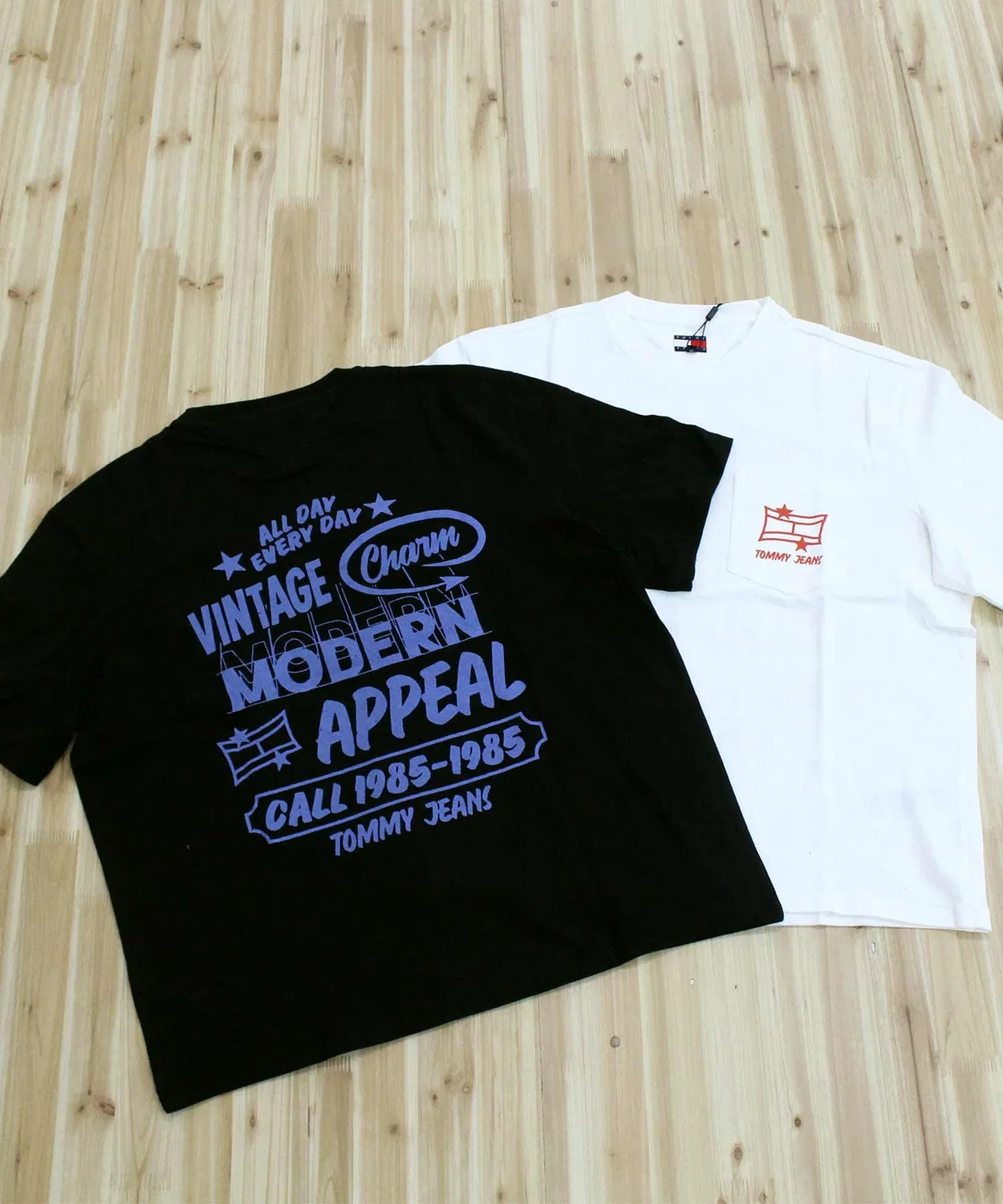 Мужская футболка с принтом TMJ 90S GRAFFITI SS POCKET T EXT TOMMY HILFIGER, Black — фото 2