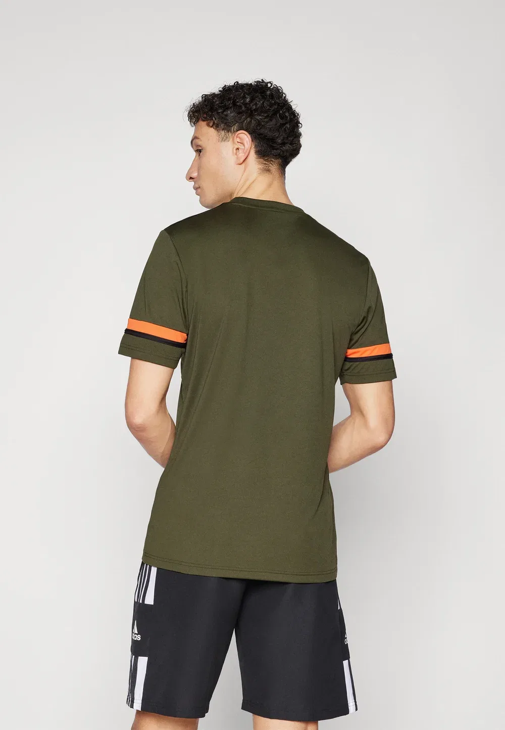 Футболка Squadra25, размер M - спортивная футболка Adidas Performance, Night Cargo/Black/Semi Impact Orange — фото 3