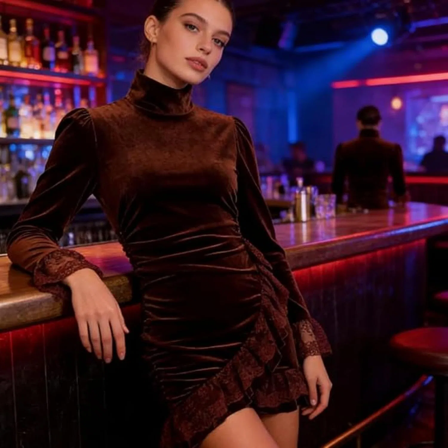Женское мини-платье с воротником-стойкой и кружевом, Velvet Vintage, Brown — фото 3