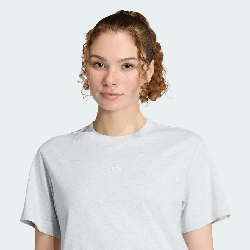 Женская футболка из хлопка с принтом Essentials Small Logo adidas, Light Grey Heather / White — фото 4
