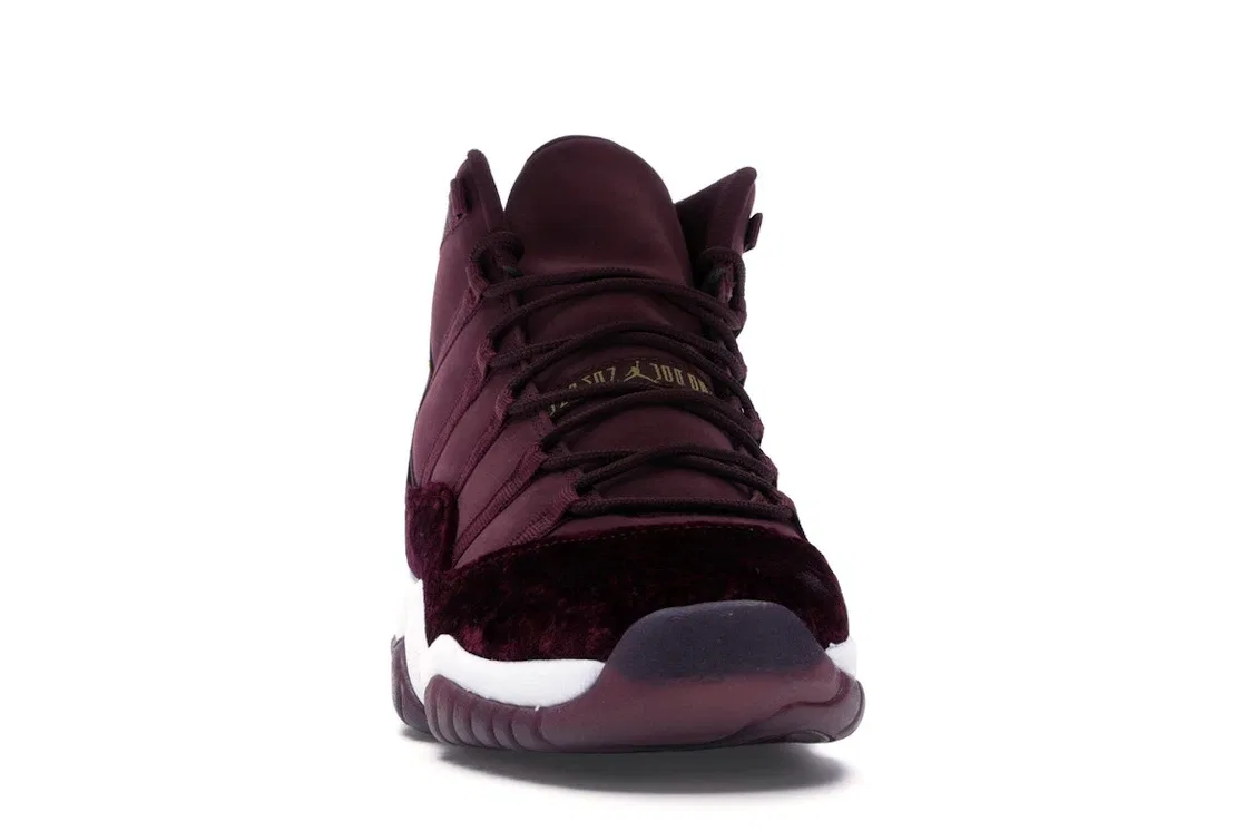 Детские кроссовки с патентованной кожей Jordan 11 Retro Heiress, Night Maroon/Metallic Gold-Night Maroon — фото 2