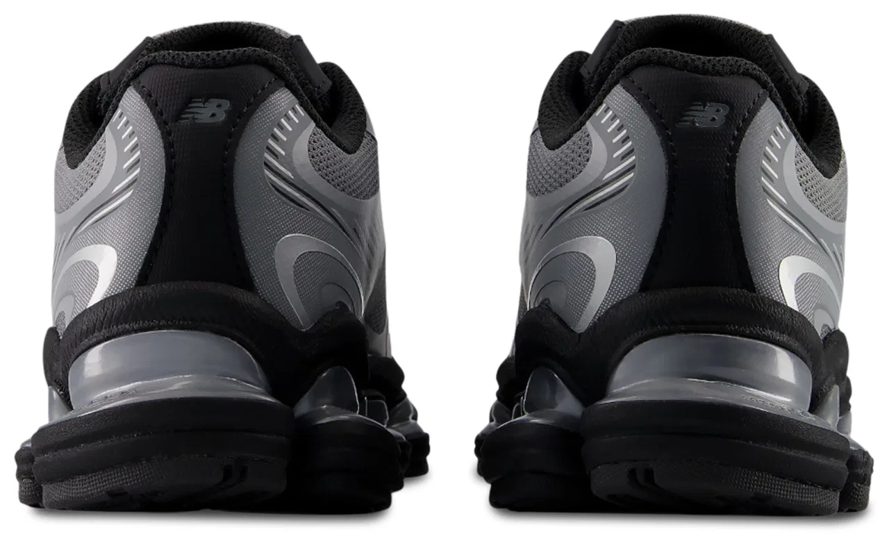 Кроссовки для мальчиков 2000 New Balance, серебристый/черный — фото 3