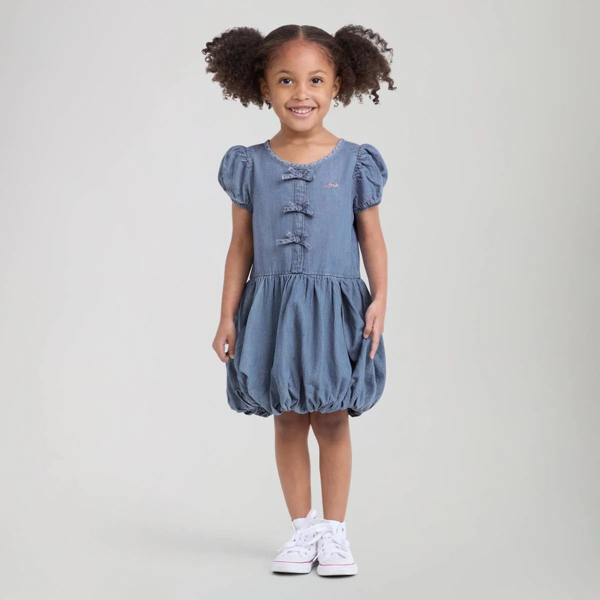 Платье-Пузырь для девочек 2-4 лет Levi's, It'S All Fun - Medium Wash — фото 2