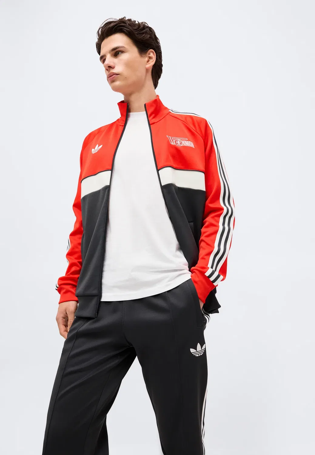 Спортивные брюки Union Berlin - клубная одежда Adidas Originals, Carbon — фото 4