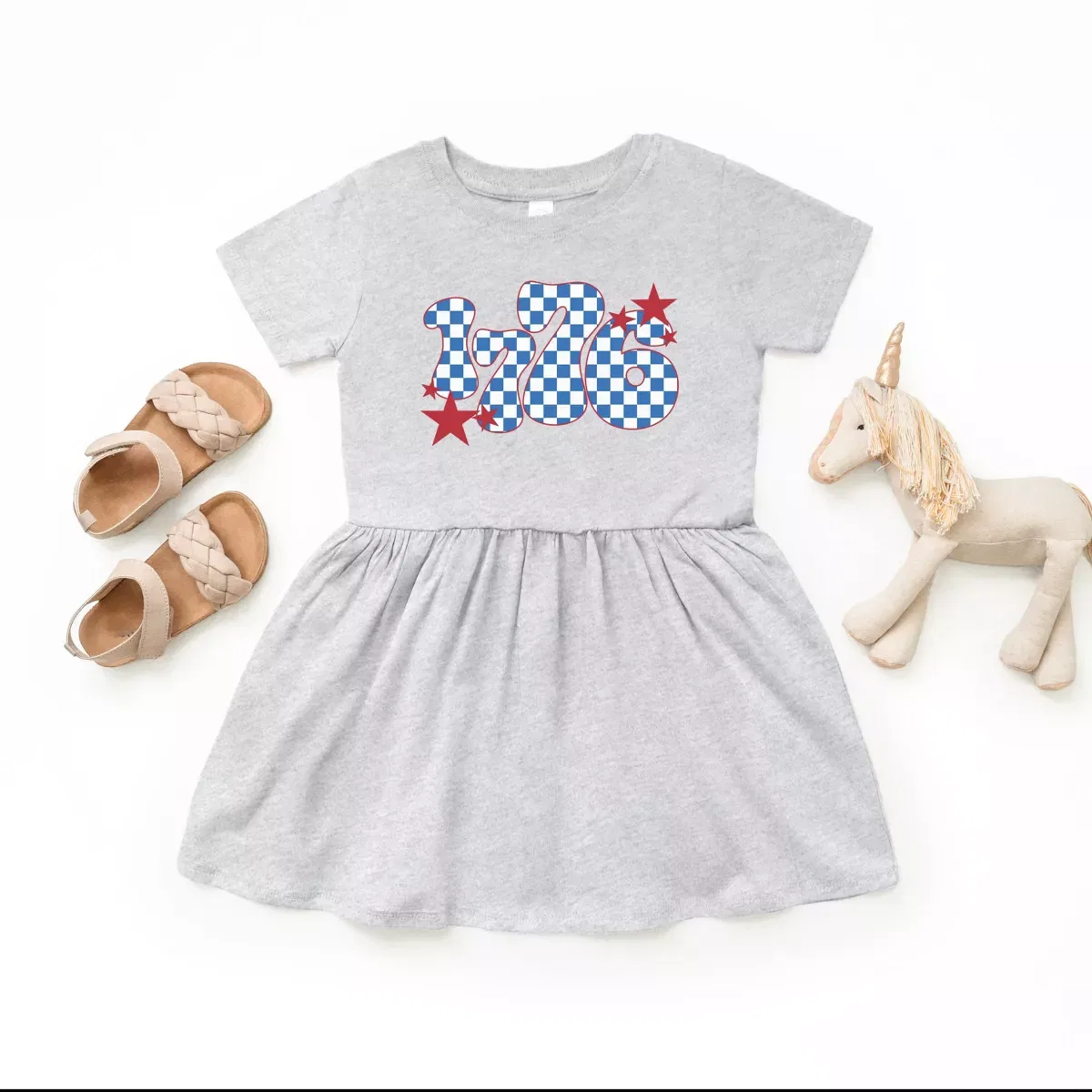 Детское платье для девочек с принтом Patriotic 1776 Checkered The Juniper Shop, Heather Grey — фото 3