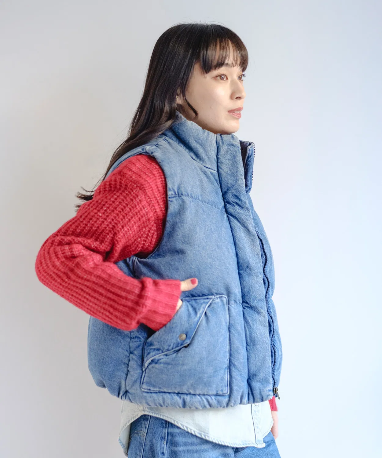 Женский утепленный жилет с капюшоном Western Bubble Vest Levi's, Dark Indigo Blue — фото 2