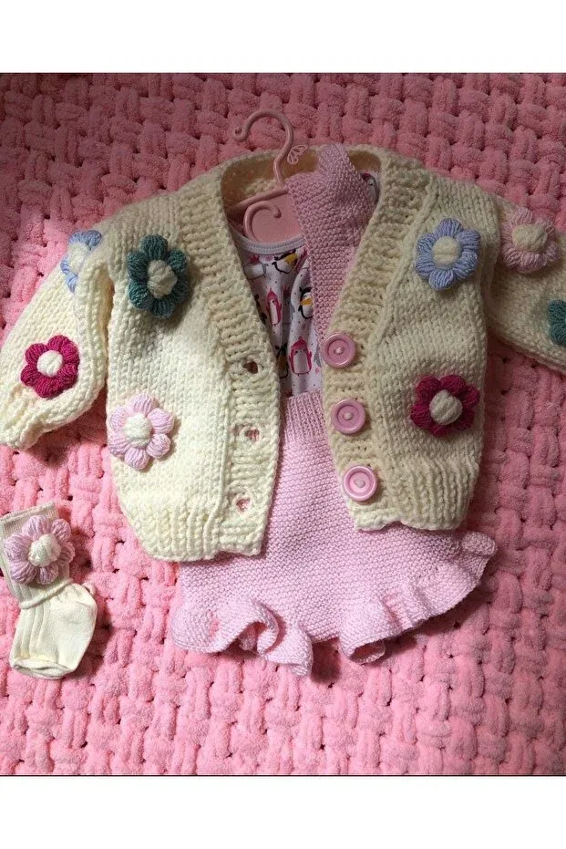 Детский кардиган с цветочным принтом Hand Knitted Floral Children's Cardigan Selfstore, Cream