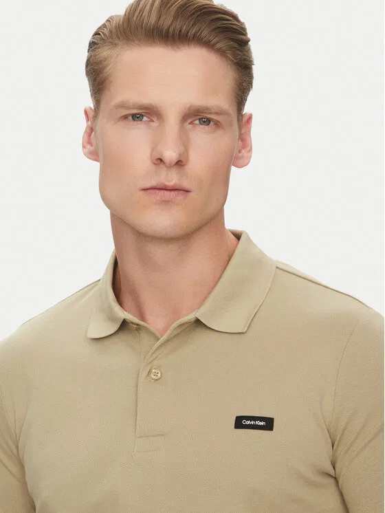 Поло slim fit Calvin Klein, бежевый — фото 4