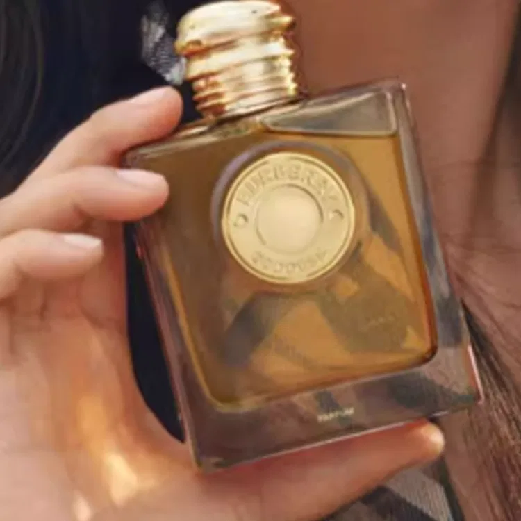 Парфюм Goddess Glow Burberry, 50 мл — фото 3