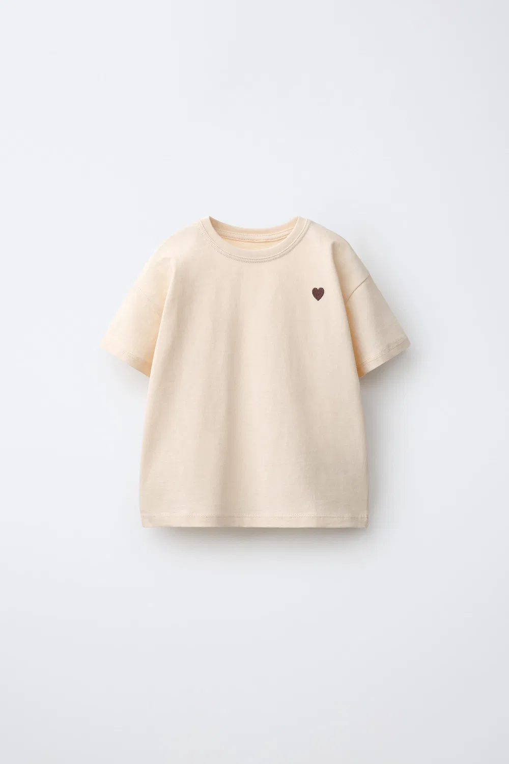 Простая футболка с вышитым сердечком ZARA, Vanilla